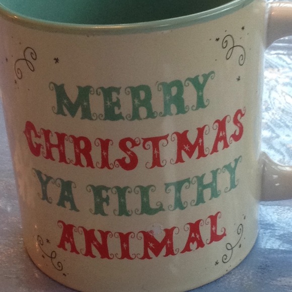 NWOT HOLIDAY MUG HOME ALONE THEMED - Picture 2 of 4
